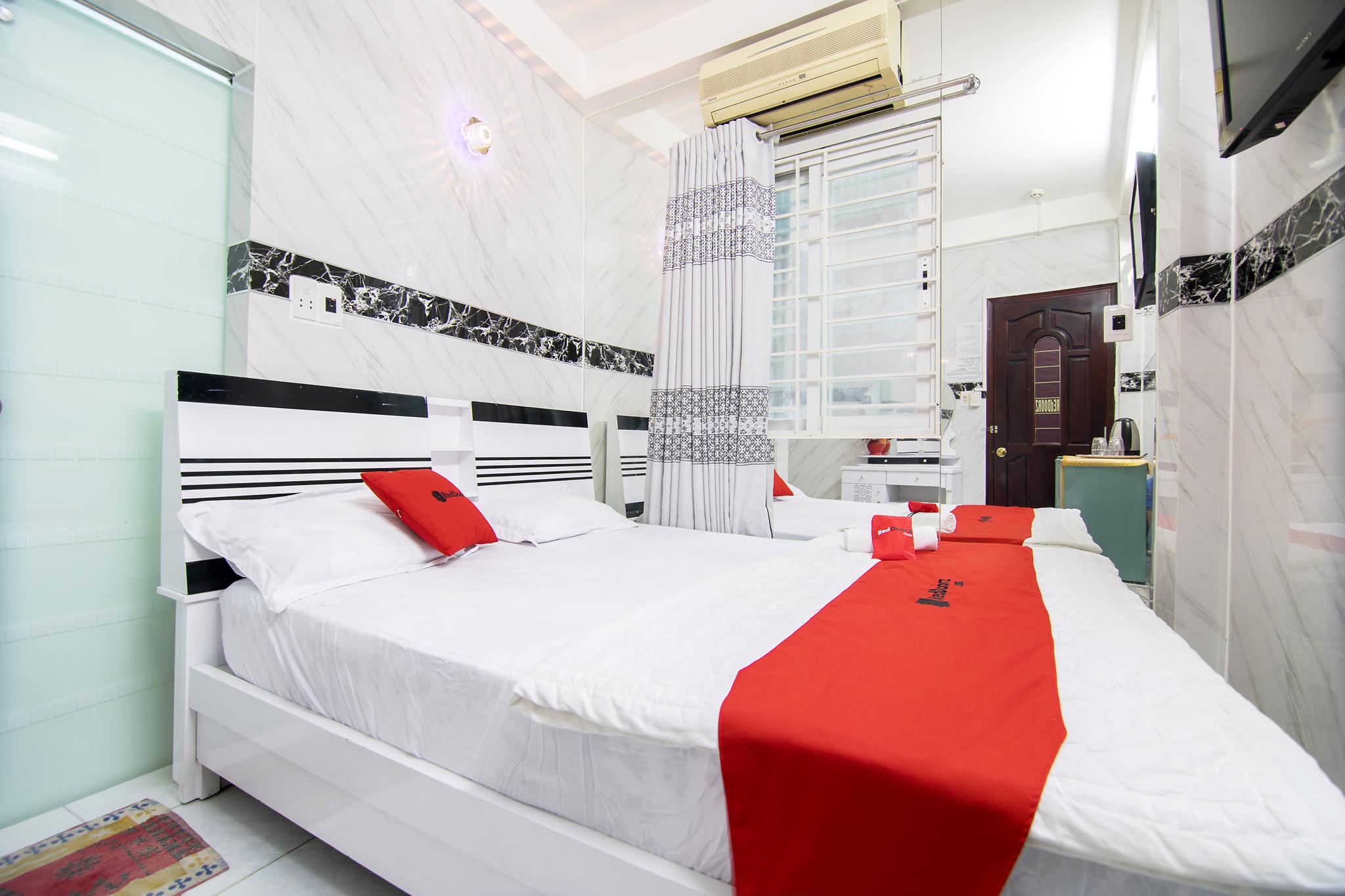 Reddoorz Plus Near Ben Thanh Market Хошимин Екстериор снимка